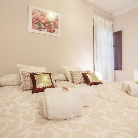 Elegante Apartamento En El Corazon De Sevilla. Exterior foto